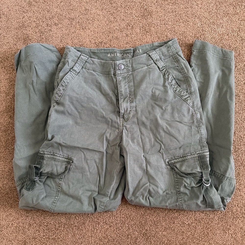 American Eagle Green Baggy Cargo Pants